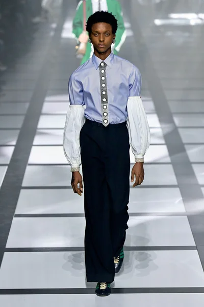 Look 42
